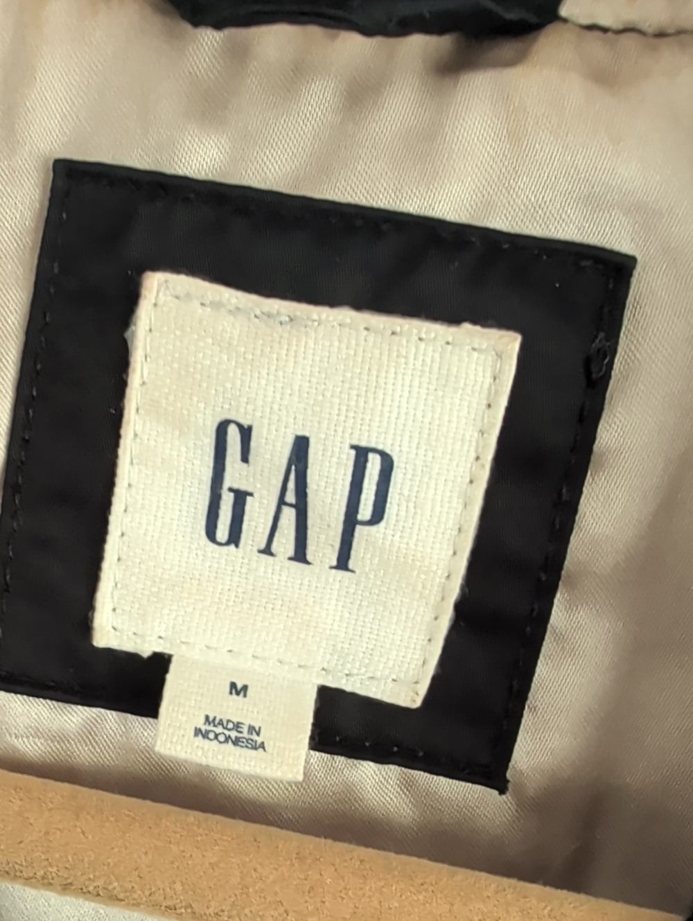 GAP Women's Black Satin Bomber Jacket - Picture 4 of 10